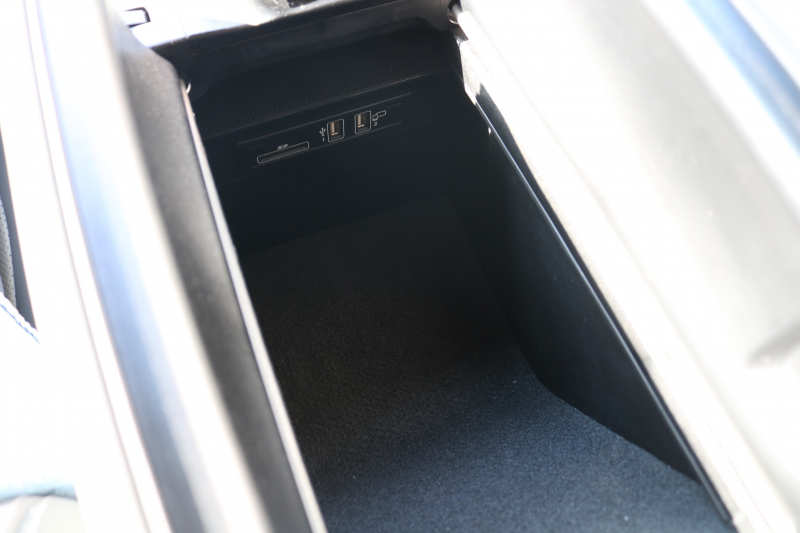 メルセデスベンツ Gクラス G400d ﾏﾇﾌｧｸﾄｩｰｱED　現行型 左H AMGﾗｲﾝ ﾗｸﾞｼﾞｭｱﾘｰPKG ﾚｰﾀﾞｰｾｰﾌﾃｨPKG ｻﾝﾙｰﾌ ﾂｰﾄﾝ革ｼｰﾄ ﾒﾓﾘｰ付Pｼｰﾄ 全席ﾋｰﾀｰ ﾍﾞﾝﾁﾚｰﾀｰ 純正12.3ｲﾝﾁﾜｲﾄﾞﾅﾋﾞ地ﾃﾞｼﾞ Burmester 360°ｶﾒﾗ appleCarplay AndroidAuto PTS LEDﾗｲﾄ AMG20ｲﾝﾁAW　新車保証