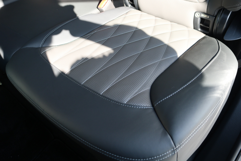 メルセデスベンツ Gクラス G400d ﾏﾇﾌｧｸﾄｩｰｱED　現行型 左H AMGﾗｲﾝ ﾗｸﾞｼﾞｭｱﾘｰPKG ﾚｰﾀﾞｰｾｰﾌﾃｨPKG ｻﾝﾙｰﾌ ﾂｰﾄﾝ革ｼｰﾄ ﾒﾓﾘｰ付Pｼｰﾄ 全席ﾋｰﾀｰ ﾍﾞﾝﾁﾚｰﾀｰ 純正12.3ｲﾝﾁﾜｲﾄﾞﾅﾋﾞ地ﾃﾞｼﾞ Burmester 360°ｶﾒﾗ appleCarplay AndroidAuto PTS LEDﾗｲﾄ AMG20ｲﾝﾁAW　新車保証