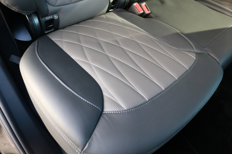 メルセデスベンツ Gクラス G400d ﾏﾇﾌｧｸﾄｩｰｱED　現行型 左H AMGﾗｲﾝ ﾗｸﾞｼﾞｭｱﾘｰPKG ﾚｰﾀﾞｰｾｰﾌﾃｨPKG ｻﾝﾙｰﾌ ﾂｰﾄﾝ革ｼｰﾄ ﾒﾓﾘｰ付Pｼｰﾄ 全席ﾋｰﾀｰ ﾍﾞﾝﾁﾚｰﾀｰ 純正12.3ｲﾝﾁﾜｲﾄﾞﾅﾋﾞ地ﾃﾞｼﾞ Burmester 360°ｶﾒﾗ appleCarplay AndroidAuto PTS LEDﾗｲﾄ AMG20ｲﾝﾁAW　新車保証