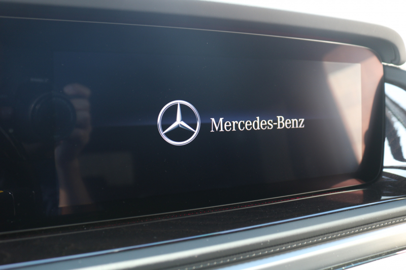 メルセデスベンツ Gクラス G400d ﾏﾇﾌｧｸﾄｩｰｱED　現行型 左H AMGﾗｲﾝ ﾗｸﾞｼﾞｭｱﾘｰPKG ﾚｰﾀﾞｰｾｰﾌﾃｨPKG ｻﾝﾙｰﾌ ﾂｰﾄﾝ革ｼｰﾄ ﾒﾓﾘｰ付Pｼｰﾄ 全席ﾋｰﾀｰ ﾍﾞﾝﾁﾚｰﾀｰ 純正12.3ｲﾝﾁﾜｲﾄﾞﾅﾋﾞ地ﾃﾞｼﾞ Burmester 360°ｶﾒﾗ appleCarplay AndroidAuto PTS LEDﾗｲﾄ AMG20ｲﾝﾁAW　新車保証