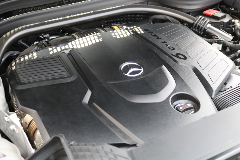 メルセデスベンツ Gクラス G400d AMGﾗｲﾝ　現行型(MC後NEWｲﾝﾃﾘｱ) ﾗｸﾞｼﾞｭｱﾘｰPKG ﾚｰﾀﾞｰｾｰﾌﾃｨPKG SR ﾅｯﾊﾟ黒革ｼｰﾄ ﾒﾓﾘｰ付Pｼｰﾄ 全席ﾋｰﾀｰ 純正12.3ｲﾝﾁﾜｲﾄﾞﾅﾋﾞ地ﾃﾞｼﾞ Burmester 360°ｶﾒﾗ appleCarplay AndroidAuto PTS LEDﾗｲﾄ ｱﾀﾞﾌﾟﾃｨﾌﾞﾀﾞﾝﾋﾟﾝｸﾞ AMG20ｲﾝﾁAW　新車保証