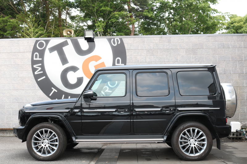 メルセデスベンツ Gクラス G400d AMGﾗｲﾝ　現行型(MC後NEWｲﾝﾃﾘｱ) ﾗｸﾞｼﾞｭｱﾘｰPKG ﾚｰﾀﾞｰｾｰﾌﾃｨPKG SR ﾅｯﾊﾟ黒革ｼｰﾄ ﾒﾓﾘｰ付Pｼｰﾄ 全席ﾋｰﾀｰ 純正12.3ｲﾝﾁﾜｲﾄﾞﾅﾋﾞ地ﾃﾞｼﾞ Burmester 360°ｶﾒﾗ appleCarplay AndroidAuto PTS LEDﾗｲﾄ ｱﾀﾞﾌﾟﾃｨﾌﾞﾀﾞﾝﾋﾟﾝｸﾞ AMG20ｲﾝﾁAW　新車保証