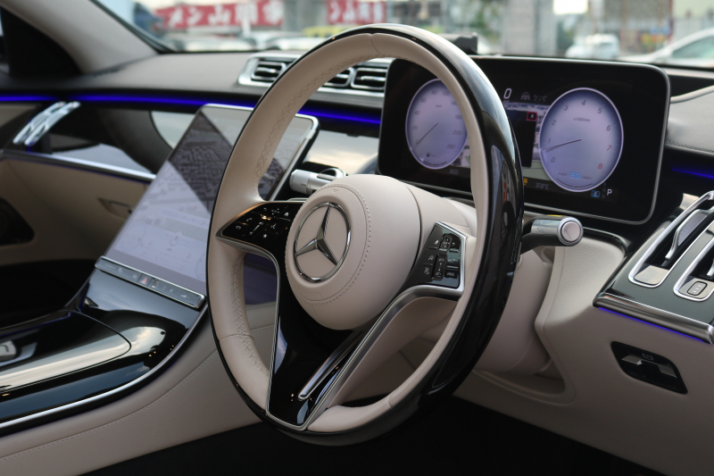 メルセデスベンツ Sクラス S500 4MATIC AMGﾗｲﾝ　現行型 ﾚｻﾞｰｴｸｽｸﾙｰｼﾌﾞPKG ﾍﾞｰｼｯｸPKG ﾚｰﾀﾞｰｾｰﾌﾃｨPKG ﾊﾟﾉﾗﾏSR  白ﾅｯﾊﾟ革ｼｰﾄ ｼｰﾄﾋｰﾀ ﾍﾞﾝﾁﾚｰﾀ DIGITALﾍｯﾄﾞ 純正ARﾅﾋﾞ地ﾃﾞｼﾞ MBUX 360度ｶﾒﾗ appleCarPlay AndroidAuto ﾘｱｱｸｽﾙｽﾃｱﾘﾝｸﾞ PTS HUD AMG20ｲﾝﾁAW　新車保証