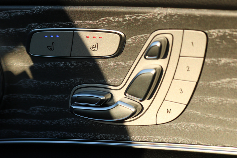 AMG Eクラス E53ﾜｺﾞﾝ 4MATIC+(ISG搭載ﾓﾃﾞﾙ)　後期型 ｴｸｽｸﾙｰｼﾌﾞPKG ｴﾅｼﾞｬｲｼﾞﾝｸﾞPKGﾌﾟﾗｽ ｴｱﾊﾞﾗﾝｽPKG ﾚｰﾀﾞｰｾｰﾌﾃｨPKG ﾊﾟﾉﾗﾏSR 黒ﾅｯﾊﾟ革 ｼｰﾄﾋｰﾀ ﾍﾞﾝﾁﾚｰﾀ 純正ﾅﾋﾞ地ﾃﾞｼﾞ 360°ｶﾒﾗ MBUX Burmester Applecarplay HUD PTS AMG20ｲﾝﾁAW　新車保証