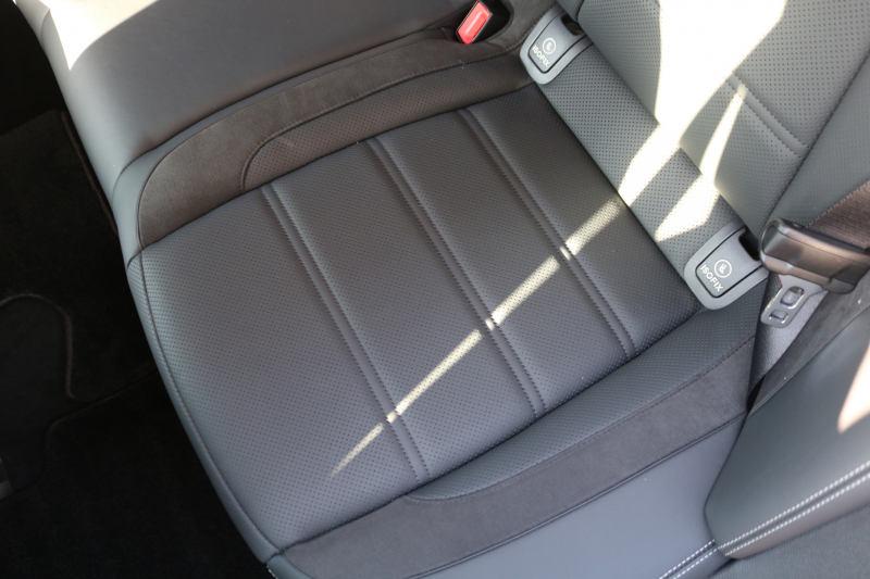 AMG Eクラス E53ﾜｺﾞﾝ 4MATIC+(ISG搭載ﾓﾃﾞﾙ)　後期型 ｴｸｽｸﾙｰｼﾌﾞPKG ｴﾅｼﾞｬｲｼﾞﾝｸﾞPKGﾌﾟﾗｽ ｴｱﾊﾞﾗﾝｽPKG ﾚｰﾀﾞｰｾｰﾌﾃｨPKG ﾊﾟﾉﾗﾏSR 黒ﾅｯﾊﾟ革 ｼｰﾄﾋｰﾀ ﾍﾞﾝﾁﾚｰﾀ 純正ﾅﾋﾞ地ﾃﾞｼﾞ 360°ｶﾒﾗ MBUX Burmester Applecarplay HUD PTS AMG20ｲﾝﾁAW　新車保証