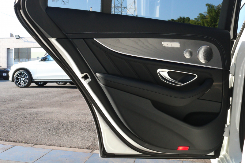 AMG Eクラス E53ﾜｺﾞﾝ 4MATIC+(ISG搭載ﾓﾃﾞﾙ)　後期型 ｴｸｽｸﾙｰｼﾌﾞPKG ｴﾅｼﾞｬｲｼﾞﾝｸﾞPKGﾌﾟﾗｽ ｴｱﾊﾞﾗﾝｽPKG ﾚｰﾀﾞｰｾｰﾌﾃｨPKG ﾊﾟﾉﾗﾏSR 黒ﾅｯﾊﾟ革 ｼｰﾄﾋｰﾀ ﾍﾞﾝﾁﾚｰﾀ 純正ﾅﾋﾞ地ﾃﾞｼﾞ 360°ｶﾒﾗ MBUX Burmester Applecarplay HUD PTS AMG20ｲﾝﾁAW　新車保証