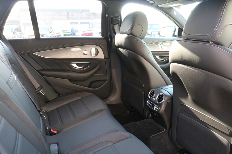 AMG Eクラス E53ﾜｺﾞﾝ 4MATIC+(ISG搭載ﾓﾃﾞﾙ)　後期型 ｴｸｽｸﾙｰｼﾌﾞPKG ｴﾅｼﾞｬｲｼﾞﾝｸﾞPKGﾌﾟﾗｽ ｴｱﾊﾞﾗﾝｽPKG ﾚｰﾀﾞｰｾｰﾌﾃｨPKG ﾊﾟﾉﾗﾏSR 黒ﾅｯﾊﾟ革 ｼｰﾄﾋｰﾀ ﾍﾞﾝﾁﾚｰﾀ 純正ﾅﾋﾞ地ﾃﾞｼﾞ 360°ｶﾒﾗ MBUX Burmester Applecarplay HUD PTS AMG20ｲﾝﾁAW　新車保証