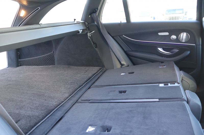 メルセデスベンツ Eクラス E220dﾜｺﾞﾝ ｽﾎﾟｰﾂ　後期型 ｴｸｽｸﾙｰｼﾌﾞPKG AMGﾗｲﾝｲﾝﾃﾘｱPKG ｴｱﾊﾞﾗﾝｽPKG ﾚｰﾀﾞｰｾｰﾌﾃｨPKG 1ｵｰﾅｰ ﾊﾟﾉﾗﾏSR 黒ﾅｯﾊﾟ革 ｼｰﾄﾋｰﾀ 純正ﾅﾋﾞ地ﾃﾞｼﾞ 360°ｶﾒﾗ MBUX Burmester Applecarplay ﾜｲﾔﾚｽﾁｬｰｼﾞﾝｸﾞ HUD PTS AMG19ｲﾝﾁAW　新車保証