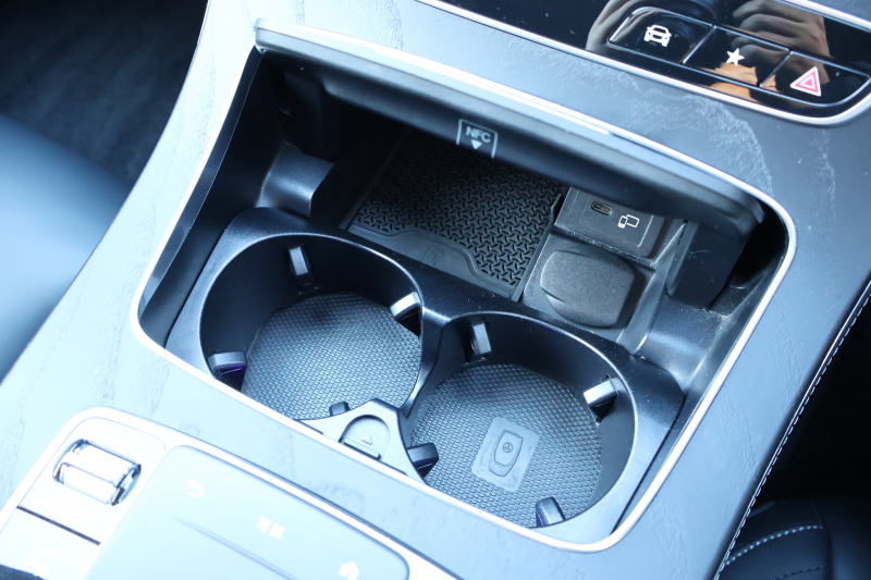 メルセデスベンツ Eクラス E220dﾜｺﾞﾝ ｽﾎﾟｰﾂ　後期型 ｴｸｽｸﾙｰｼﾌﾞPKG AMGﾗｲﾝｲﾝﾃﾘｱPKG ｴｱﾊﾞﾗﾝｽPKG ﾚｰﾀﾞｰｾｰﾌﾃｨPKG 1ｵｰﾅｰ ﾊﾟﾉﾗﾏSR 黒ﾅｯﾊﾟ革 ｼｰﾄﾋｰﾀ 純正ﾅﾋﾞ地ﾃﾞｼﾞ 360°ｶﾒﾗ MBUX Burmester Applecarplay ﾜｲﾔﾚｽﾁｬｰｼﾞﾝｸﾞ HUD PTS AMG19ｲﾝﾁAW　新車保証