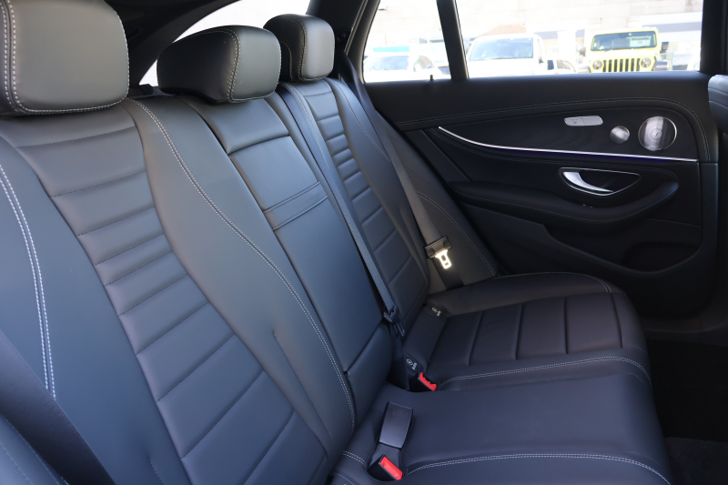 メルセデスベンツ Eクラス E220dﾜｺﾞﾝ ｽﾎﾟｰﾂ　後期型 ｴｸｽｸﾙｰｼﾌﾞPKG AMGﾗｲﾝｲﾝﾃﾘｱPKG ｴｱﾊﾞﾗﾝｽPKG ﾚｰﾀﾞｰｾｰﾌﾃｨPKG 1ｵｰﾅｰ ﾊﾟﾉﾗﾏSR 黒ﾅｯﾊﾟ革 ｼｰﾄﾋｰﾀ 純正ﾅﾋﾞ地ﾃﾞｼﾞ 360°ｶﾒﾗ MBUX Burmester Applecarplay ﾜｲﾔﾚｽﾁｬｰｼﾞﾝｸﾞ HUD PTS AMG19ｲﾝﾁAW　新車保証