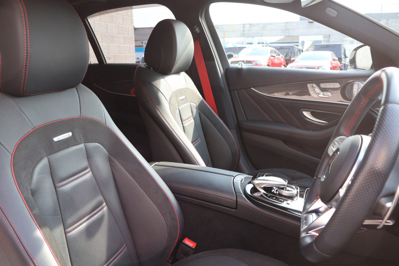 AMG Eクラス E53 4MATIC+　中期型 ｴｸｽｸﾙｰｼﾌﾞPKG AMGｽﾀﾘﾝｸﾞPKG(E53専用) ﾚｰﾀﾞｰｾｰﾌﾃｨPKG ｴｱﾊﾞﾗﾝｽPKG 1ｵｰﾅｰ ISG搭載 ﾊﾟﾉﾗﾏSR ｷｰﾚｽGO 黒ﾅｯﾊﾟ革 ｼｰﾄﾋｰﾀ ﾍﾞﾝﾁﾚｰﾀ 純正ﾅﾋﾞ地ﾃﾞｼﾞ 360°ｶﾒﾗ Burmester Applecarplay HUD PTS AMG20ｲﾝﾁAW　2年保証