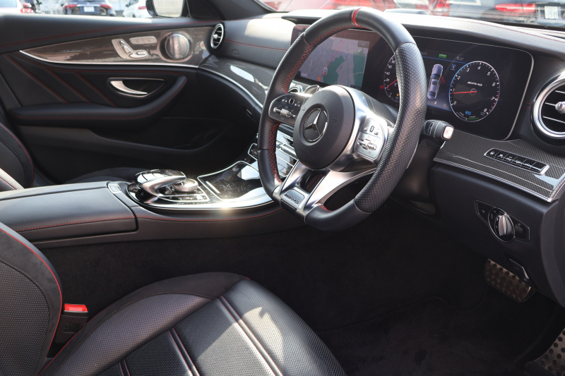 AMG Eクラス E53 4MATIC+　中期型 ｴｸｽｸﾙｰｼﾌﾞPKG AMGｽﾀﾘﾝｸﾞPKG(E53専用) ﾚｰﾀﾞｰｾｰﾌﾃｨPKG ｴｱﾊﾞﾗﾝｽPKG 1ｵｰﾅｰ ISG搭載 ﾊﾟﾉﾗﾏSR ｷｰﾚｽGO 黒ﾅｯﾊﾟ革 ｼｰﾄﾋｰﾀ ﾍﾞﾝﾁﾚｰﾀ 純正ﾅﾋﾞ地ﾃﾞｼﾞ 360°ｶﾒﾗ Burmester Applecarplay HUD PTS AMG20ｲﾝﾁAW　2年保証