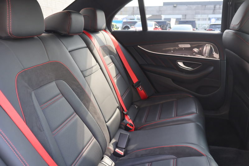 AMG Eクラス E53 4MATIC+　中期型 ｴｸｽｸﾙｰｼﾌﾞPKG AMGｽﾀﾘﾝｸﾞPKG(E53専用) ﾚｰﾀﾞｰｾｰﾌﾃｨPKG ｴｱﾊﾞﾗﾝｽPKG 1ｵｰﾅｰ ISG搭載 ﾊﾟﾉﾗﾏSR ｷｰﾚｽGO 黒ﾅｯﾊﾟ革 ｼｰﾄﾋｰﾀ ﾍﾞﾝﾁﾚｰﾀ 純正ﾅﾋﾞ地ﾃﾞｼﾞ 360°ｶﾒﾗ Burmester Applecarplay HUD PTS AMG20ｲﾝﾁAW　2年保証