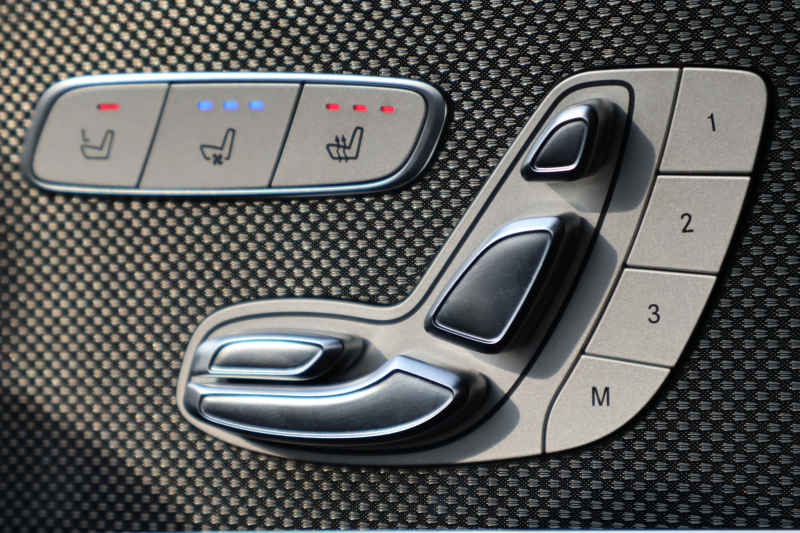 AMG Eクラス E53 4MATIC+　中期型 ｴｸｽｸﾙｰｼﾌﾞPKG AMGｽﾀﾘﾝｸﾞPKG(E53専用) ﾚｰﾀﾞｰｾｰﾌﾃｨPKG ｴｱﾊﾞﾗﾝｽPKG 1ｵｰﾅｰ ISG搭載 ﾊﾟﾉﾗﾏSR ｷｰﾚｽGO 黒ﾅｯﾊﾟ革 ｼｰﾄﾋｰﾀ ﾍﾞﾝﾁﾚｰﾀ 純正ﾅﾋﾞ地ﾃﾞｼﾞ 360°ｶﾒﾗ Burmester Applecarplay HUD PTS AMG20ｲﾝﾁAW　2年保証