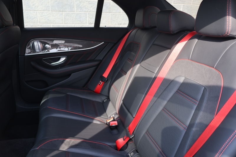 AMG Eクラス E53 4MATIC+　中期型 ｴｸｽｸﾙｰｼﾌﾞPKG AMGｽﾀﾘﾝｸﾞPKG(E53専用) ﾚｰﾀﾞｰｾｰﾌﾃｨPKG ｴｱﾊﾞﾗﾝｽPKG 1ｵｰﾅｰ ISG搭載 ﾊﾟﾉﾗﾏSR ｷｰﾚｽGO 黒ﾅｯﾊﾟ革 ｼｰﾄﾋｰﾀ ﾍﾞﾝﾁﾚｰﾀ 純正ﾅﾋﾞ地ﾃﾞｼﾞ 360°ｶﾒﾗ Burmester Applecarplay HUD PTS AMG20ｲﾝﾁAW　2年保証