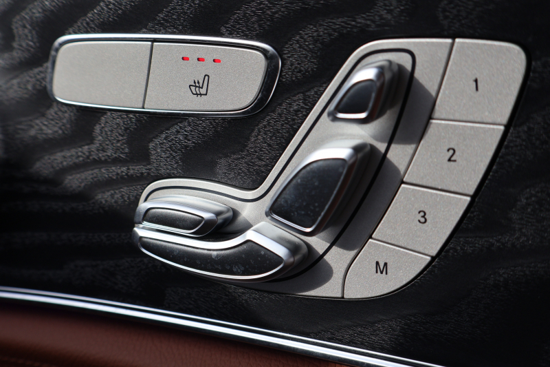 メルセデスベンツ Eクラス E220d ｽﾃｰｼｮﾝﾜｺﾞﾝ ｽﾎﾟｰﾂ　後期型 ｴｸｽｸﾙｰｼﾌﾞPKG ｴｱﾊﾞﾗﾝｽPKG ﾚｰﾀﾞｰｾｰﾌﾃｨPKG ﾊﾟﾉﾗﾏSR 茶ﾅｯﾊﾟ革 ｼｰﾄﾋｰﾀ 純正ﾅﾋﾞ地ﾃﾞｼﾞ 360°ｶﾒﾗ MBUX ARﾅﾋﾞｹﾞｰｼｮﾝ Burmester Applecarplay ﾜｲﾔﾚｽﾁｬｰｼﾞﾝｸﾞ HUD PTS AMG19ｲﾝﾁAW　2年保証