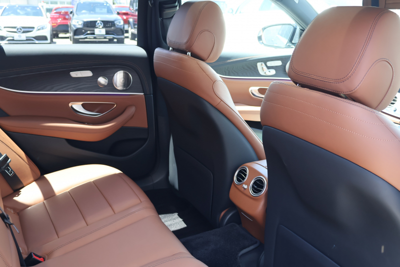 メルセデスベンツ Eクラス E220d ｽﾃｰｼｮﾝﾜｺﾞﾝ ｽﾎﾟｰﾂ　後期型 ｴｸｽｸﾙｰｼﾌﾞPKG ｴｱﾊﾞﾗﾝｽPKG ﾚｰﾀﾞｰｾｰﾌﾃｨPKG ﾊﾟﾉﾗﾏSR 茶ﾅｯﾊﾟ革 ｼｰﾄﾋｰﾀ 純正ﾅﾋﾞ地ﾃﾞｼﾞ 360°ｶﾒﾗ MBUX ARﾅﾋﾞｹﾞｰｼｮﾝ Burmester Applecarplay ﾜｲﾔﾚｽﾁｬｰｼﾞﾝｸﾞ HUD PTS AMG19ｲﾝﾁAW　2年保証