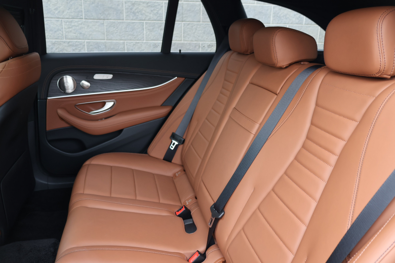 メルセデスベンツ Eクラス E220d ｽﾃｰｼｮﾝﾜｺﾞﾝ ｽﾎﾟｰﾂ　後期型 ｴｸｽｸﾙｰｼﾌﾞPKG ｴｱﾊﾞﾗﾝｽPKG ﾚｰﾀﾞｰｾｰﾌﾃｨPKG ﾊﾟﾉﾗﾏSR 茶ﾅｯﾊﾟ革 ｼｰﾄﾋｰﾀ 純正ﾅﾋﾞ地ﾃﾞｼﾞ 360°ｶﾒﾗ MBUX ARﾅﾋﾞｹﾞｰｼｮﾝ Burmester Applecarplay ﾜｲﾔﾚｽﾁｬｰｼﾞﾝｸﾞ HUD PTS AMG19ｲﾝﾁAW　2年保証