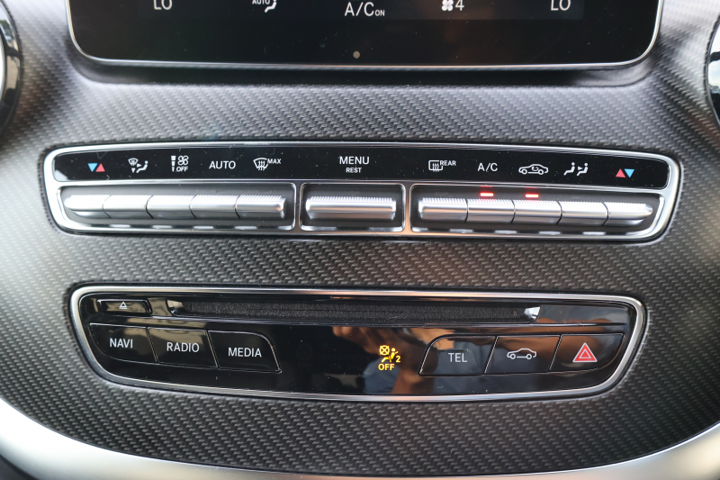 メルセデスベンツ Vクラス V220d ｱﾊﾞﾝｷﾞｬﾙﾄﾞ ﾛﾝｸﾞ　後期型 AMGﾗｲﾝ ﾚｰﾀﾞｰｾｰﾌﾃｨPKG ｴｸｽｸﾙｰｼﾌﾞｼｰﾄPKG 黒革 2列目ｴｸｽｸﾙｰｼﾌﾞｼｰﾄ ｼｰﾄﾋｰﾀ ﾍﾞﾝﾁﾚｰﾀ 純正ﾅﾋﾞ地ﾃﾞｼﾞ 360度ｶﾒﾗ Burmester LED AMG19ｲﾝﾁAW　2年保証