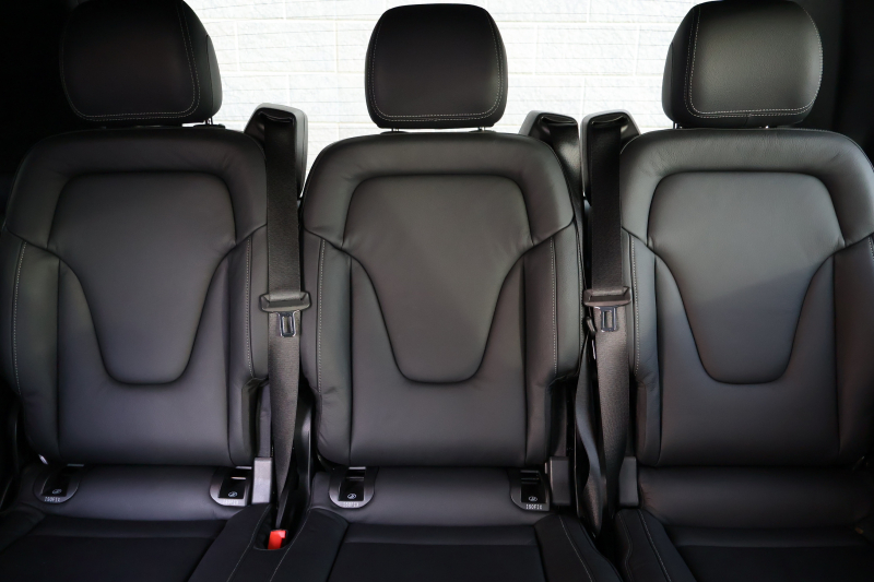 メルセデスベンツ Vクラス V220d ｱﾊﾞﾝｷﾞｬﾙﾄﾞ ﾛﾝｸﾞ　後期型 AMGﾗｲﾝ ﾚｰﾀﾞｰｾｰﾌﾃｨPKG ｴｸｽｸﾙｰｼﾌﾞｼｰﾄPKG 黒革 2列目ｴｸｽｸﾙｰｼﾌﾞｼｰﾄ ｼｰﾄﾋｰﾀ ﾍﾞﾝﾁﾚｰﾀ 純正ﾅﾋﾞ地ﾃﾞｼﾞ 360度ｶﾒﾗ Burmester LED AMG19ｲﾝﾁAW　2年保証