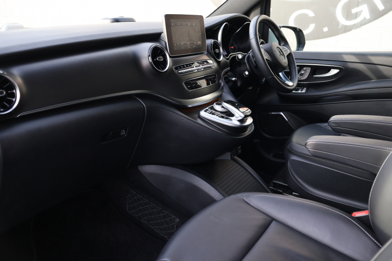 メルセデスベンツ Vクラス V220d ｱﾊﾞﾝｷﾞｬﾙﾄﾞ ﾛﾝｸﾞ　後期型 AMGﾗｲﾝ ﾚｰﾀﾞｰｾｰﾌﾃｨPKG ｴｸｽｸﾙｰｼﾌﾞｼｰﾄPKG 黒革 2列目ｴｸｽｸﾙｰｼﾌﾞｼｰﾄ ｼｰﾄﾋｰﾀ ﾍﾞﾝﾁﾚｰﾀ 純正ﾅﾋﾞ地ﾃﾞｼﾞ 360度ｶﾒﾗ Burmester LED AMG19ｲﾝﾁAW　2年保証