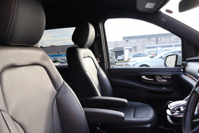 メルセデスベンツ Vクラス V220d ｱﾊﾞﾝｷﾞｬﾙﾄﾞ ﾛﾝｸﾞ　後期型 AMGﾗｲﾝ ﾚｰﾀﾞｰｾｰﾌﾃｨPKG ｴｸｽｸﾙｰｼﾌﾞｼｰﾄPKG 黒革 2列目ｴｸｽｸﾙｰｼﾌﾞｼｰﾄ ｼｰﾄﾋｰﾀ ﾍﾞﾝﾁﾚｰﾀ 純正ﾅﾋﾞ地ﾃﾞｼﾞ 360度ｶﾒﾗ Burmester LED AMG19ｲﾝﾁAW　2年保証