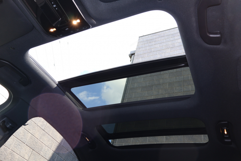 AMG Cクラス C43 4MATIC(BSG搭載ﾓﾃﾞﾙ)　現行型 Mercedes-AMGｴｸｽﾃﾘｱ＆ｲﾝﾃﾘｱ AMGﾅｲﾄPKG ﾚｰﾀﾞｰｾｰﾌﾃｨPKG ﾊﾟﾉﾗﾏSR 黒革 ｼｰﾄﾋｰﾀｰ ﾍﾞﾝﾁﾚｰﾀｰ MBUX ARﾅﾋﾞ地ﾃﾞｼﾞ 360度ｶﾒﾗ Burmester AppleCarPlay ﾘｱｱｸｽﾙｽﾃｱﾘﾝｸﾞ HUD AMG19ｲﾝﾁAW　新車保証