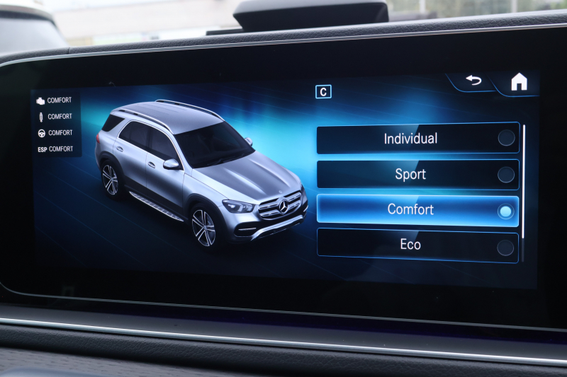 メルセデスベンツ GLE GLE400d 4MATIC ｽﾎﾟｰﾂ　ﾚｰﾀﾞｰｾｰﾌﾃｨPKG ｴﾅｼﾞｬｲｼﾞﾝｸﾞPKG ﾊﾟﾉﾗﾏSR 黒ﾅｯﾊﾟ革 ｼｰﾄﾋｰﾀｰ ﾍﾞﾝﾁﾚｰﾀｰ 純正12.3ｲﾝﾁﾅﾋﾞTV MBUX 360°ｶﾒﾗ Burmester 温冷機能付ｶｯﾌﾟﾎﾙﾀﾞｰ HUD LEDﾗｲﾄ AMG20ｲﾝﾁAW　2年保証