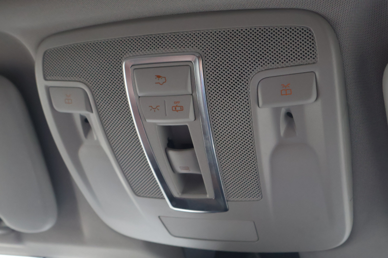 メルセデスベンツ Gクラス G350d　後期型 ﾗｸﾞｼﾞｭｱﾘｰPKG ｴｸｽﾃﾘｱｽﾃﾝﾚｽPKG ｸﾛｰﾑPKG ﾃﾞｨｽﾄﾛﾆｯｸ&BSM 7AT SR 茶革ｼｰﾄ ﾒﾓﾘｰ付Pｼｰﾄ 全席ﾋｰﾀｰ 純正8ｲﾝﾁﾜｲﾄﾞﾅﾋﾞ地ﾃﾞｼﾞ Bｶﾒﾗ harman/kardon LOGIC7ｻﾗｳﾝﾄﾞ appleCarplay AndroidAuto PTS ｷｾﾉﾝ AMG20ｲﾝﾁAW　2年保証