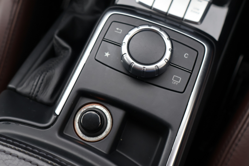 メルセデスベンツ Gクラス G350d　後期型 ﾗｸﾞｼﾞｭｱﾘｰPKG ｴｸｽﾃﾘｱｽﾃﾝﾚｽPKG ｸﾛｰﾑPKG ﾃﾞｨｽﾄﾛﾆｯｸ&BSM 7AT SR 茶革ｼｰﾄ ﾒﾓﾘｰ付Pｼｰﾄ 全席ﾋｰﾀｰ 純正8ｲﾝﾁﾜｲﾄﾞﾅﾋﾞ地ﾃﾞｼﾞ Bｶﾒﾗ harman/kardon LOGIC7ｻﾗｳﾝﾄﾞ appleCarplay AndroidAuto PTS ｷｾﾉﾝ AMG20ｲﾝﾁAW　2年保証