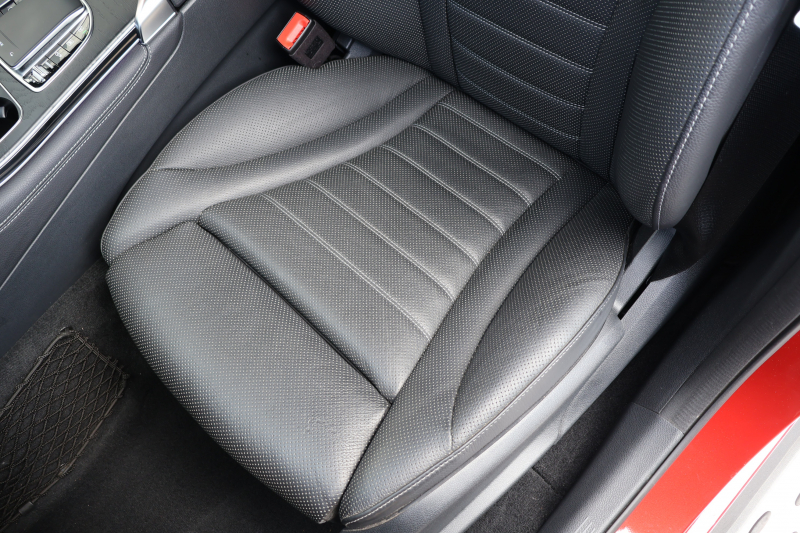 メルセデスベンツ GLCクーペ GLC220d 4MATIC ｸｰﾍﾟ AMGﾗｲﾝ　後期型 ﾚｻﾞｰｴｸｽｸﾙｰｼﾌﾞPKG ﾚｰﾀﾞｰｾｰﾌﾃｨPKG ｴｱﾊﾞﾗﾝｽPKG ﾊﾟﾉﾗﾏSR 黒革 ｼｰﾄﾋｰﾀ ﾍﾞﾝﾁﾚｰﾀ 純正10.25ｲﾝﾁﾅﾋﾞ地ﾃﾞｼﾞ ｺｯｸﾋﾟｯﾄDisp 360°ｶﾒﾗ Burmester 電動Rｹﾞｰﾄ HUD AMG19ｲﾝﾁAW　2年保証