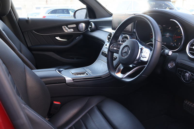 メルセデスベンツ GLCクーペ GLC220d 4MATIC ｸｰﾍﾟ AMGﾗｲﾝ　後期型 ﾚｻﾞｰｴｸｽｸﾙｰｼﾌﾞPKG ﾚｰﾀﾞｰｾｰﾌﾃｨPKG ｴｱﾊﾞﾗﾝｽPKG ﾊﾟﾉﾗﾏSR 黒革 ｼｰﾄﾋｰﾀ ﾍﾞﾝﾁﾚｰﾀ 純正10.25ｲﾝﾁﾅﾋﾞ地ﾃﾞｼﾞ ｺｯｸﾋﾟｯﾄDisp 360°ｶﾒﾗ Burmester 電動Rｹﾞｰﾄ HUD AMG19ｲﾝﾁAW　2年保証