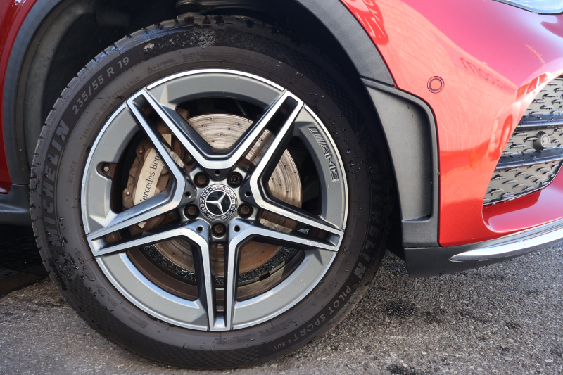 メルセデスベンツ GLCクーペ GLC220d 4MATIC ｸｰﾍﾟ AMGﾗｲﾝ　後期型 ﾚｻﾞｰｴｸｽｸﾙｰｼﾌﾞPKG ﾚｰﾀﾞｰｾｰﾌﾃｨPKG ｴｱﾊﾞﾗﾝｽPKG ﾊﾟﾉﾗﾏSR 黒革 ｼｰﾄﾋｰﾀ ﾍﾞﾝﾁﾚｰﾀ 純正10.25ｲﾝﾁﾅﾋﾞ地ﾃﾞｼﾞ ｺｯｸﾋﾟｯﾄDisp 360°ｶﾒﾗ Burmester 電動Rｹﾞｰﾄ HUD AMG19ｲﾝﾁAW　2年保証