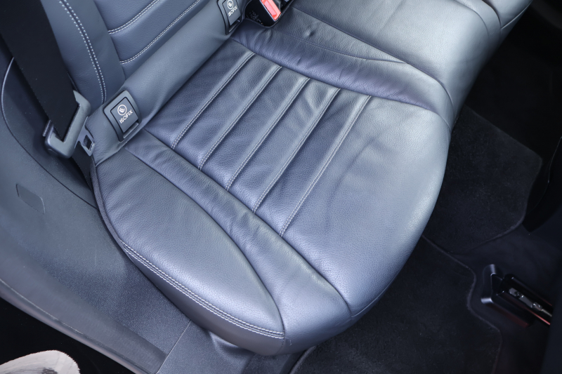 メルセデスベンツ GLCクーペ GLC220d 4MATIC ｸｰﾍﾟ AMGﾗｲﾝ　後期型 ﾚｻﾞｰｴｸｽｸﾙｰｼﾌﾞPKG ﾚｰﾀﾞｰｾｰﾌﾃｨPKG ｴｱﾊﾞﾗﾝｽPKG ｶﾞﾗｽSR 黒革 ｼｰﾄﾋｰﾀ ﾍﾞﾝﾁﾚｰﾀ 純正10.25ｲﾝﾁﾅﾋﾞ地ﾃﾞｼﾞ ｺｯｸﾋﾟｯﾄDisp 360°ｶﾒﾗ Burmester 電動Rｹﾞｰﾄ HUD AMG19ｲﾝﾁAW　2年保証