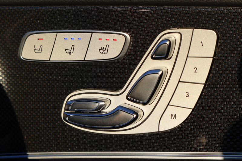 AMG Eクラス E43 4MATIC ｽﾃｰｼｮﾝﾜｺﾞﾝ　ｴｸｽｸﾙｰｼﾌﾞPKG ﾚｰﾀﾞｰｾｰﾌﾃｨPKG ｴｱﾊﾞﾗﾝｽPKG ﾊﾟﾉﾗﾏSR ｷｰﾚｽGO 黒ﾅｯﾊﾟ革 ｼｰﾄﾋｰﾀｰ ﾍﾞﾝﾁﾚｰﾀｰ 純正ﾅﾋﾞ地ﾃﾞｼﾞ 360°ｶﾒﾗ Burmesterｻﾗｳﾝﾄﾞ Applecarplay Android Auto 電動Rｹﾞｰﾄ HUD PTS AMG20ｲﾝﾁAW　2年保証