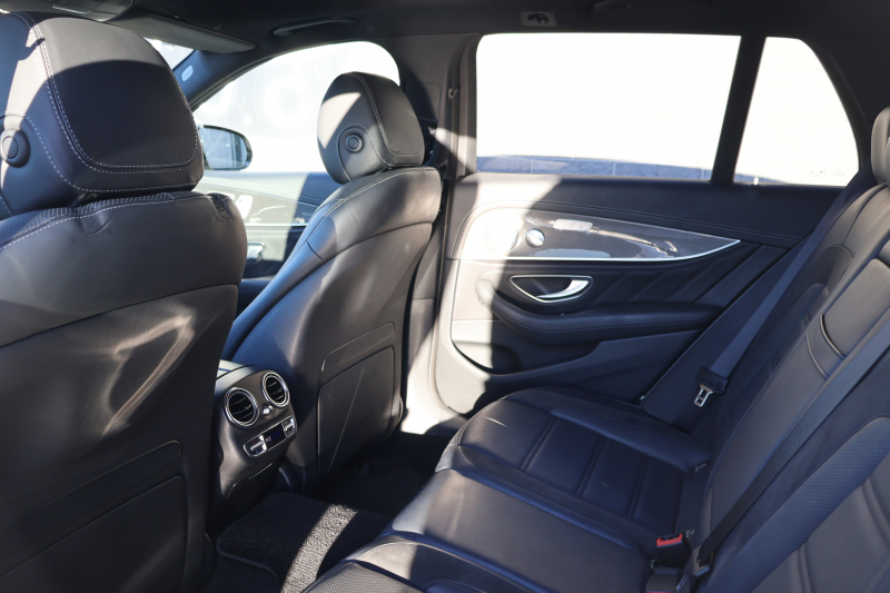 AMG Eクラス E43 4MATIC ｽﾃｰｼｮﾝﾜｺﾞﾝ　ｴｸｽｸﾙｰｼﾌﾞPKG ﾚｰﾀﾞｰｾｰﾌﾃｨPKG ｴｱﾊﾞﾗﾝｽPKG ﾊﾟﾉﾗﾏSR ｷｰﾚｽGO 黒ﾅｯﾊﾟ革 ｼｰﾄﾋｰﾀｰ ﾍﾞﾝﾁﾚｰﾀｰ 純正ﾅﾋﾞ地ﾃﾞｼﾞ 360°ｶﾒﾗ Burmesterｻﾗｳﾝﾄﾞ Applecarplay Android Auto 電動Rｹﾞｰﾄ HUD PTS AMG20ｲﾝﾁAW　2年保証