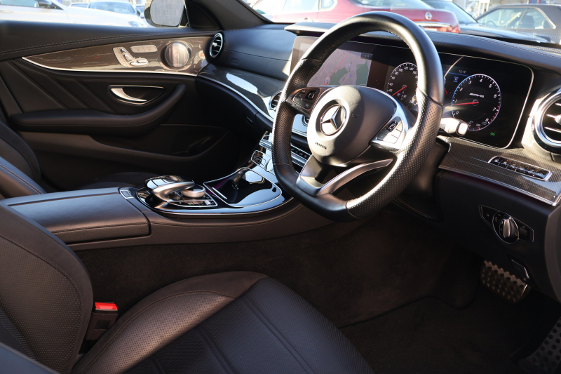 AMG Eクラス E43 4MATIC ｽﾃｰｼｮﾝﾜｺﾞﾝ　ｴｸｽｸﾙｰｼﾌﾞPKG ﾚｰﾀﾞｰｾｰﾌﾃｨPKG ｴｱﾊﾞﾗﾝｽPKG ﾊﾟﾉﾗﾏSR ｷｰﾚｽGO 黒ﾅｯﾊﾟ革 ｼｰﾄﾋｰﾀｰ ﾍﾞﾝﾁﾚｰﾀｰ 純正ﾅﾋﾞ地ﾃﾞｼﾞ 360°ｶﾒﾗ Burmesterｻﾗｳﾝﾄﾞ Applecarplay Android Auto 電動Rｹﾞｰﾄ HUD PTS AMG20ｲﾝﾁAW　2年保証