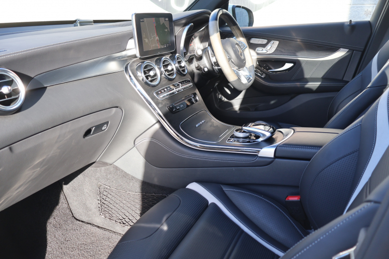 AMG GLC GLC63S 4MATIC+　ﾚｻﾞｰｴｸｽｸﾙｰｼﾌﾞPKG ｴｱﾊﾞﾗﾝｽPKG ﾚｰﾀﾞｰｾｰﾌﾃｨPKG ﾊﾟﾉﾗﾐｯｸSR 黒ﾅｯﾊﾟ革ｼｰﾄ ﾒﾓﾘｰ付ﾊﾟﾜｰｼｰﾄ ｼｰﾄﾋｰﾀｰ ｷｰﾚｽGO 純正ﾅﾋﾞ地ﾃﾞｼﾞ 360度ｶﾒﾗｼｽﾃﾑ PTS Burmester HUD 電動Rｹﾞｰﾄ LEDﾍｯﾄﾞﾗｲﾄ AMG21ｲﾝﾁAW　2年保証