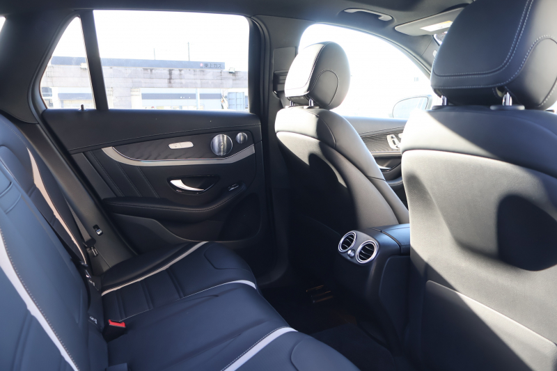 AMG GLC GLC63S 4MATIC+　ﾚｻﾞｰｴｸｽｸﾙｰｼﾌﾞPKG ｴｱﾊﾞﾗﾝｽPKG ﾚｰﾀﾞｰｾｰﾌﾃｨPKG ﾊﾟﾉﾗﾐｯｸSR 黒ﾅｯﾊﾟ革ｼｰﾄ ﾒﾓﾘｰ付ﾊﾟﾜｰｼｰﾄ ｼｰﾄﾋｰﾀｰ ｷｰﾚｽGO 純正ﾅﾋﾞ地ﾃﾞｼﾞ 360度ｶﾒﾗｼｽﾃﾑ PTS Burmester HUD 電動Rｹﾞｰﾄ LEDﾍｯﾄﾞﾗｲﾄ AMG21ｲﾝﾁAW　2年保証