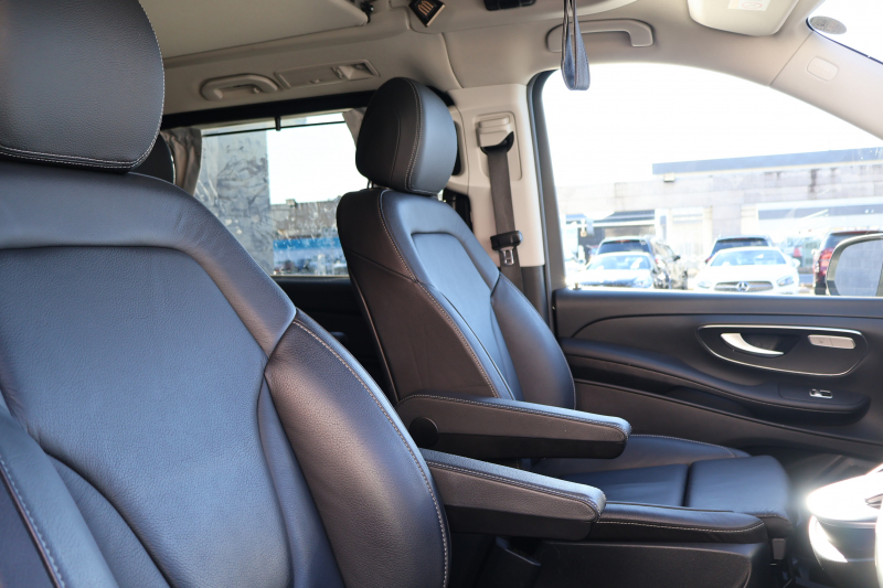 メルセデスベンツ Vクラス V220d ﾏﾙｺﾎﾟｰﾛﾎﾗｲｿﾞﾝ ﾚｰﾀﾞｰｾｰﾌﾃｨPKG　ﾎﾟｯﾌﾟｱｯﾌﾟﾙｰﾌ 最大5名就寝可能 回転式ｼｰﾄ 黒革 ｼｰﾄﾋｰﾀｰ ﾍﾞﾝﾁﾚｰﾀｰ MBUX 純正10.25ｲﾝﾁﾅﾋﾞ地ﾃﾞｼﾞ 360°ｶﾒﾗ 電動ﾃﾞｭｱﾙｽﾗｲﾄﾞﾄﾞｱ 電動Rｹﾞｰﾄ LEDﾍｯﾄﾞﾗｲﾄ 純正18ｲﾝﾁAW　新車保証