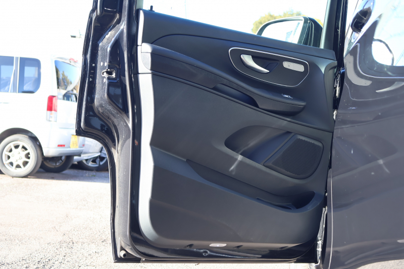 メルセデスベンツ Vクラス V220d ﾏﾙｺﾎﾟｰﾛﾎﾗｲｿﾞﾝ ﾚｰﾀﾞｰｾｰﾌﾃｨPKG　ﾎﾟｯﾌﾟｱｯﾌﾟﾙｰﾌ 最大5名就寝可能 回転式ｼｰﾄ 黒革 ｼｰﾄﾋｰﾀｰ ﾍﾞﾝﾁﾚｰﾀｰ MBUX 純正10.25ｲﾝﾁﾅﾋﾞ地ﾃﾞｼﾞ 360°ｶﾒﾗ 電動ﾃﾞｭｱﾙｽﾗｲﾄﾞﾄﾞｱ 電動Rｹﾞｰﾄ LEDﾍｯﾄﾞﾗｲﾄ 純正18ｲﾝﾁAW　新車保証