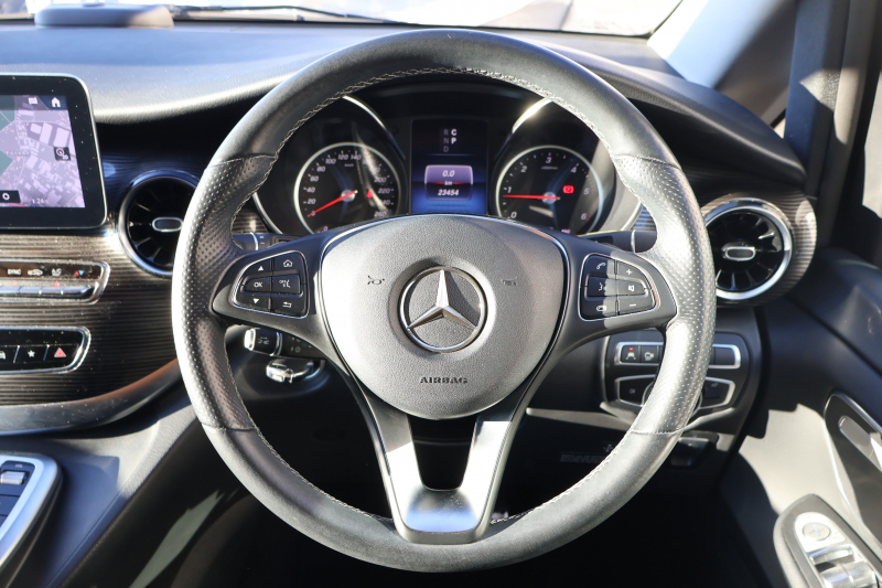 メルセデスベンツ Vクラス V220d ﾏﾙｺﾎﾟｰﾛﾎﾗｲｿﾞﾝ ﾚｰﾀﾞｰｾｰﾌﾃｨPKG　ﾎﾟｯﾌﾟｱｯﾌﾟﾙｰﾌ 最大5名就寝可能 回転式ｼｰﾄ 黒革 ｼｰﾄﾋｰﾀｰ ﾍﾞﾝﾁﾚｰﾀｰ MBUX 純正10.25ｲﾝﾁﾅﾋﾞ地ﾃﾞｼﾞ 360°ｶﾒﾗ 電動ﾃﾞｭｱﾙｽﾗｲﾄﾞﾄﾞｱ 電動Rｹﾞｰﾄ LEDﾍｯﾄﾞﾗｲﾄ 純正18ｲﾝﾁAW　新車保証