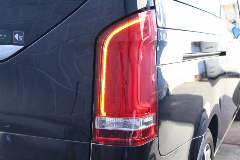 メルセデスベンツ Vクラス V220d ﾏﾙｺﾎﾟｰﾛﾎﾗｲｿﾞﾝ ﾚｰﾀﾞｰｾｰﾌﾃｨPKG　ﾎﾟｯﾌﾟｱｯﾌﾟﾙｰﾌ 最大5名就寝可能 回転式ｼｰﾄ 黒革 ｼｰﾄﾋｰﾀｰ ﾍﾞﾝﾁﾚｰﾀｰ MBUX 純正10.25ｲﾝﾁﾅﾋﾞ地ﾃﾞｼﾞ 360°ｶﾒﾗ 電動ﾃﾞｭｱﾙｽﾗｲﾄﾞﾄﾞｱ 電動Rｹﾞｰﾄ LEDﾍｯﾄﾞﾗｲﾄ 純正18ｲﾝﾁAW　新車保証