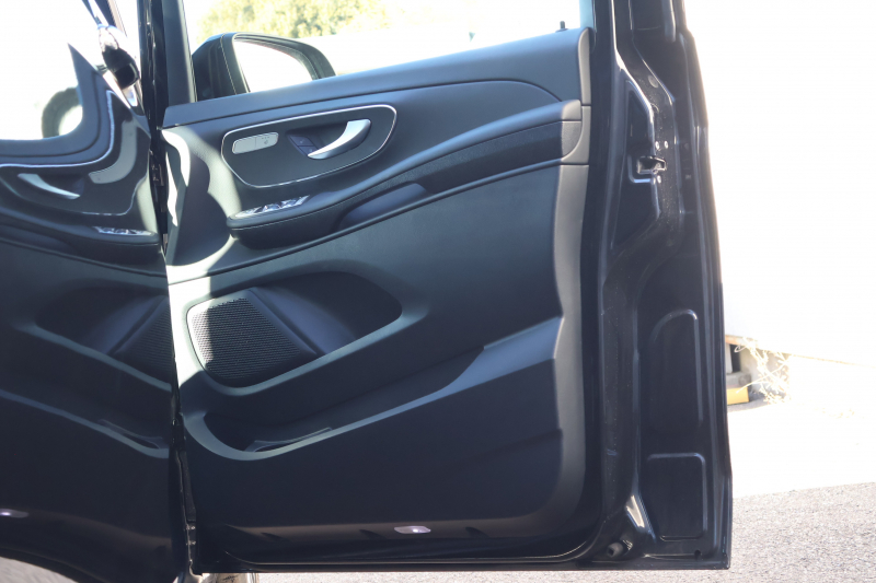 メルセデスベンツ Vクラス V220d ﾏﾙｺﾎﾟｰﾛﾎﾗｲｿﾞﾝ ﾚｰﾀﾞｰｾｰﾌﾃｨPKG　ﾎﾟｯﾌﾟｱｯﾌﾟﾙｰﾌ 最大5名就寝可能 回転式ｼｰﾄ 黒革 ｼｰﾄﾋｰﾀｰ ﾍﾞﾝﾁﾚｰﾀｰ MBUX 純正10.25ｲﾝﾁﾅﾋﾞ地ﾃﾞｼﾞ 360°ｶﾒﾗ 電動ﾃﾞｭｱﾙｽﾗｲﾄﾞﾄﾞｱ 電動Rｹﾞｰﾄ LEDﾍｯﾄﾞﾗｲﾄ 純正18ｲﾝﾁAW　新車保証