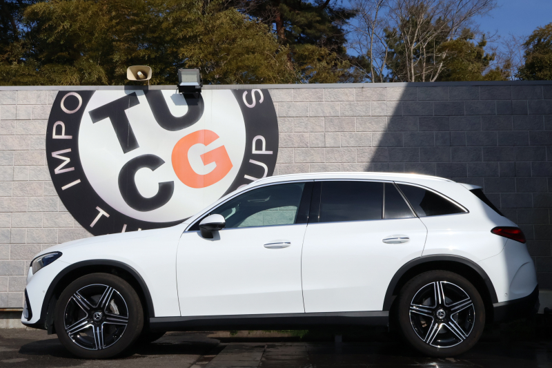 メルセデスベンツ GLC GLC220d 4MATIC (ISG搭載ﾓﾃﾞﾙ)　現行型 AMGﾗｲﾝPKG ﾚｰﾀﾞｰｾｰﾌﾃｨPKG 1ｵｰﾅｰ ﾊﾟﾉﾗﾏSR 黒革 ｼｰﾄﾋｰﾀｰ MBUX ARﾅﾋﾞ地ﾃﾞｼﾞ 360度ｶﾒﾗ AppleCarPlay AndroidAuto ﾜｲﾔﾚｽﾁｬｰｼﾞﾝｸﾞ 電動Rｹﾞｰﾄ ﾌｯﾄﾄﾗﾝｸOP AMG20ｲﾝﾁAW　新車保証