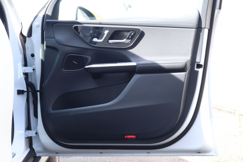 メルセデスベンツ GLC GLC220d 4MATIC (ISG搭載ﾓﾃﾞﾙ)　現行型 AMGﾗｲﾝPKG ﾚｰﾀﾞｰｾｰﾌﾃｨPKG 1ｵｰﾅｰ ﾊﾟﾉﾗﾏSR 黒革 ｼｰﾄﾋｰﾀｰ MBUX ARﾅﾋﾞ地ﾃﾞｼﾞ 360度ｶﾒﾗ AppleCarPlay AndroidAuto ﾜｲﾔﾚｽﾁｬｰｼﾞﾝｸﾞ 電動Rｹﾞｰﾄ ﾌｯﾄﾄﾗﾝｸOP AMG20ｲﾝﾁAW　新車保証