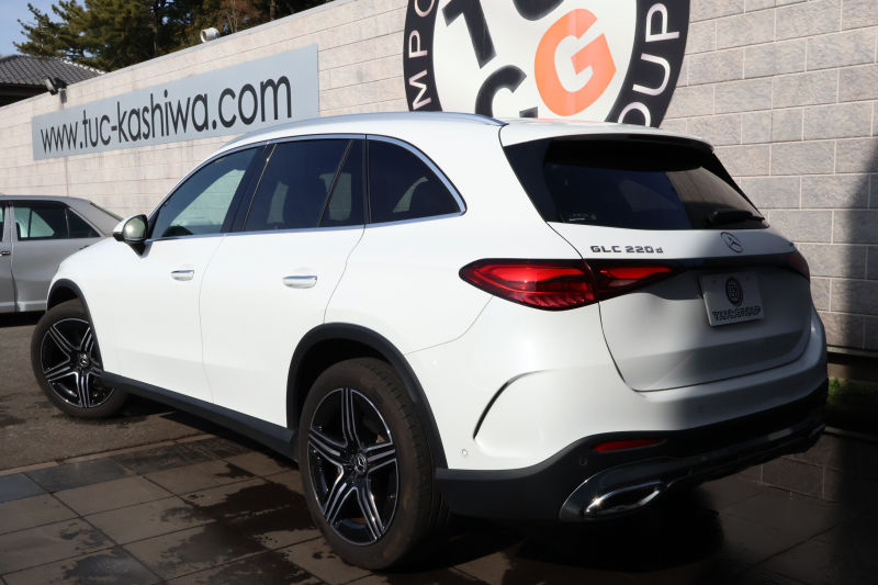 メルセデスベンツ GLC GLC220d 4MATIC (ISG搭載ﾓﾃﾞﾙ)　現行型 AMGﾗｲﾝPKG ﾚｰﾀﾞｰｾｰﾌﾃｨPKG 1ｵｰﾅｰ ﾊﾟﾉﾗﾏSR 黒革 ｼｰﾄﾋｰﾀｰ MBUX ARﾅﾋﾞ地ﾃﾞｼﾞ 360度ｶﾒﾗ AppleCarPlay AndroidAuto ﾜｲﾔﾚｽﾁｬｰｼﾞﾝｸﾞ 電動Rｹﾞｰﾄ ﾌｯﾄﾄﾗﾝｸOP AMG20ｲﾝﾁAW　新車保証
