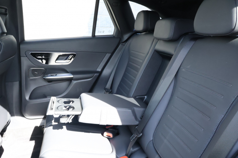 メルセデスベンツ GLC GLC220d 4MATIC (ISG搭載ﾓﾃﾞﾙ)　現行型 AMGﾗｲﾝPKG ﾚｰﾀﾞｰｾｰﾌﾃｨPKG 1ｵｰﾅｰ ﾊﾟﾉﾗﾏSR 黒革 ｼｰﾄﾋｰﾀｰ MBUX ARﾅﾋﾞ地ﾃﾞｼﾞ 360度ｶﾒﾗ AppleCarPlay AndroidAuto ﾜｲﾔﾚｽﾁｬｰｼﾞﾝｸﾞ 電動Rｹﾞｰﾄ ﾌｯﾄﾄﾗﾝｸOP AMG20ｲﾝﾁAW　新車保証