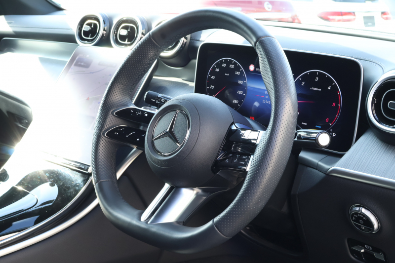 メルセデスベンツ GLC GLC220d 4MATIC (ISG搭載ﾓﾃﾞﾙ)　現行型 AMGﾗｲﾝPKG ﾚｰﾀﾞｰｾｰﾌﾃｨPKG 1ｵｰﾅｰ ﾊﾟﾉﾗﾏSR 黒革 ｼｰﾄﾋｰﾀｰ MBUX ARﾅﾋﾞ地ﾃﾞｼﾞ 360度ｶﾒﾗ AppleCarPlay AndroidAuto ﾜｲﾔﾚｽﾁｬｰｼﾞﾝｸﾞ 電動Rｹﾞｰﾄ ﾌｯﾄﾄﾗﾝｸOP AMG20ｲﾝﾁAW　新車保証