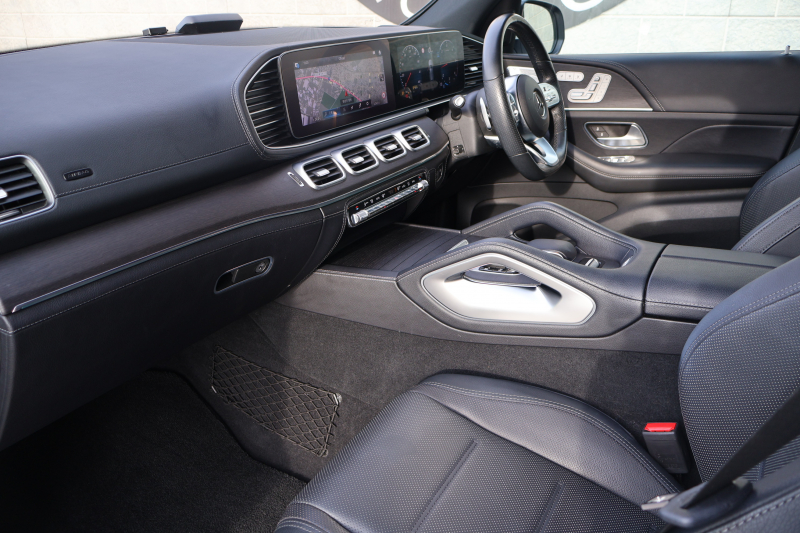 メルセデスベンツ GLE GLE400d 4MATIC ｽﾎﾟｰﾂ　ﾚｻﾞｰｴｸｽｸﾙｰｼﾌﾞPKG ﾚｰﾀﾞｰｾｰﾌﾃｨPKG ｴﾅｼﾞｬｲｼﾞﾝｸﾞPKG ﾊﾟﾉﾗﾏSR 黒ﾅｯﾊﾟ革 ｼｰﾄﾋｰﾀｰ ﾍﾞﾝﾁﾚｰﾀｰ 純正12.3ｲﾝﾁﾅﾋﾞTV MBUX 360°ｶﾒﾗ Burmester 温冷機能付ｶｯﾌﾟﾎﾙﾀﾞｰ HUD LEDﾗｲﾄ AMG20ｲﾝﾁAW　2年保証